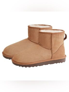 Kirkland Signature Classic Shearling-Lined Ankle Boots in Tan